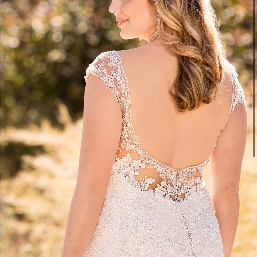 Essence of Australia Wedding Dress in Ivory - Picture 3 of 7